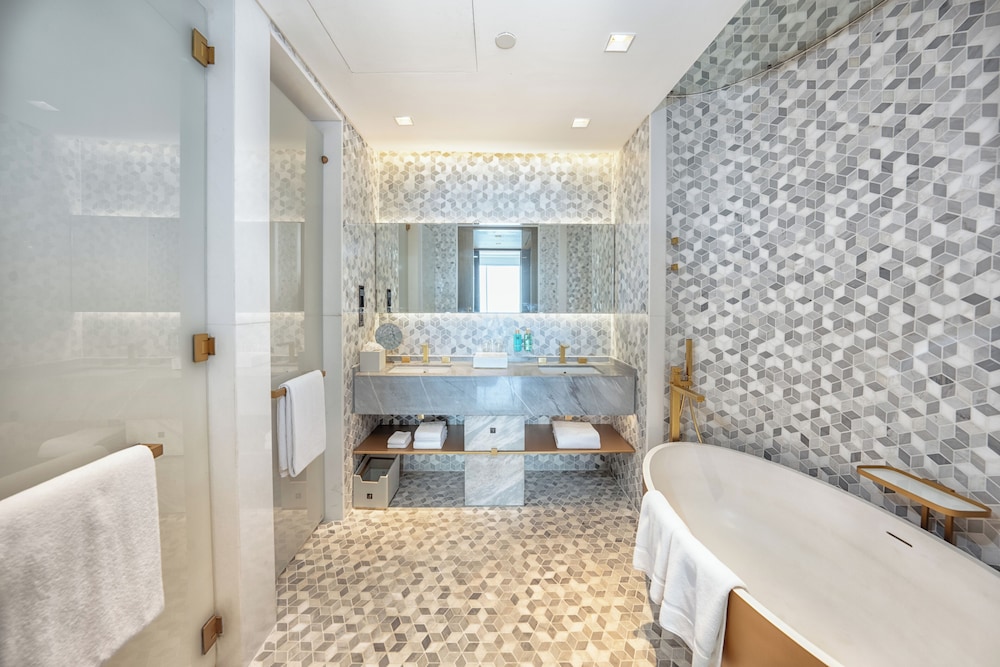 Junior Suite | Sea View, Including New Year Gala Dinner & Party