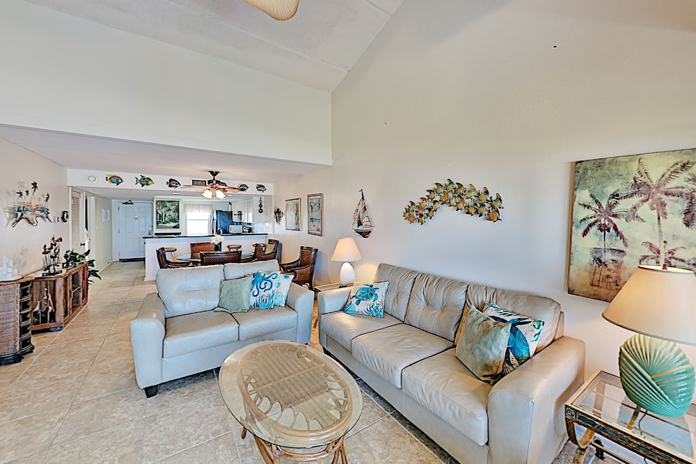 Condo, 2 Bedrooms