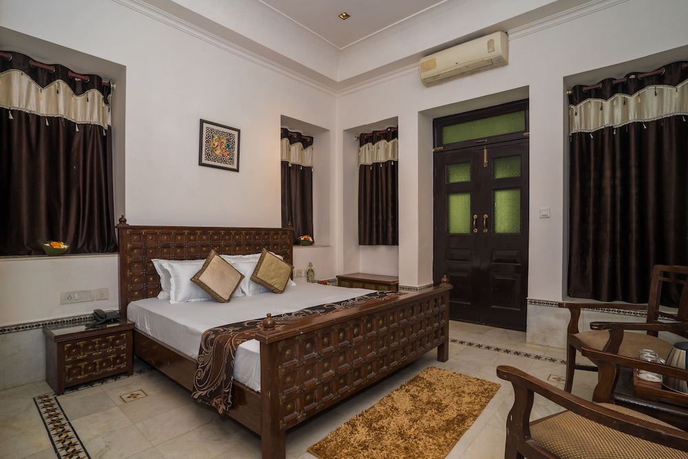 Classic Room - Photo 1