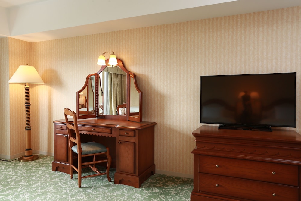 Deluxe King Room, Non-Smoking, Half Board-TEMPURA WAGYU,HidaBeef, SHABU-SHABU SUSHI 5:30