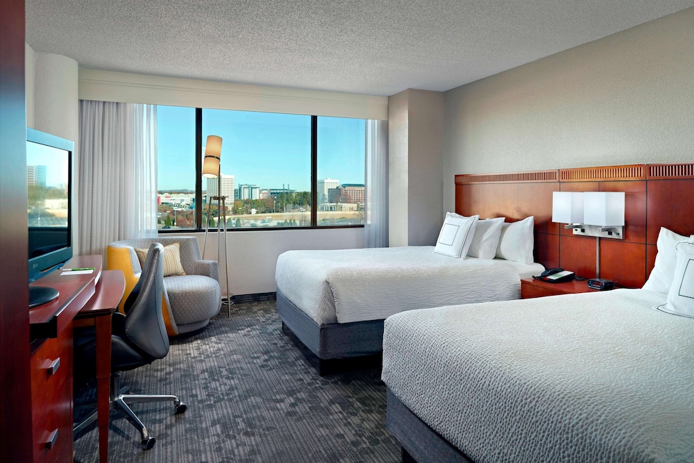 Deluxe Room, 2 Double Beds - Photo 1