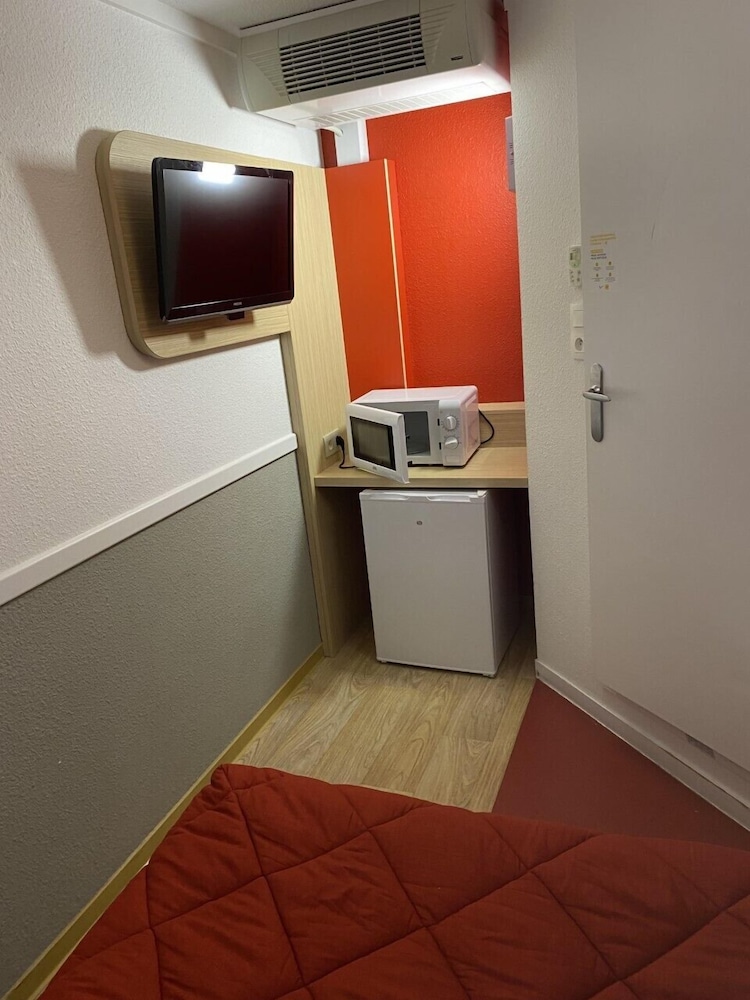 Room, Multiple Beds (Essentiel Plus) - Photo 4