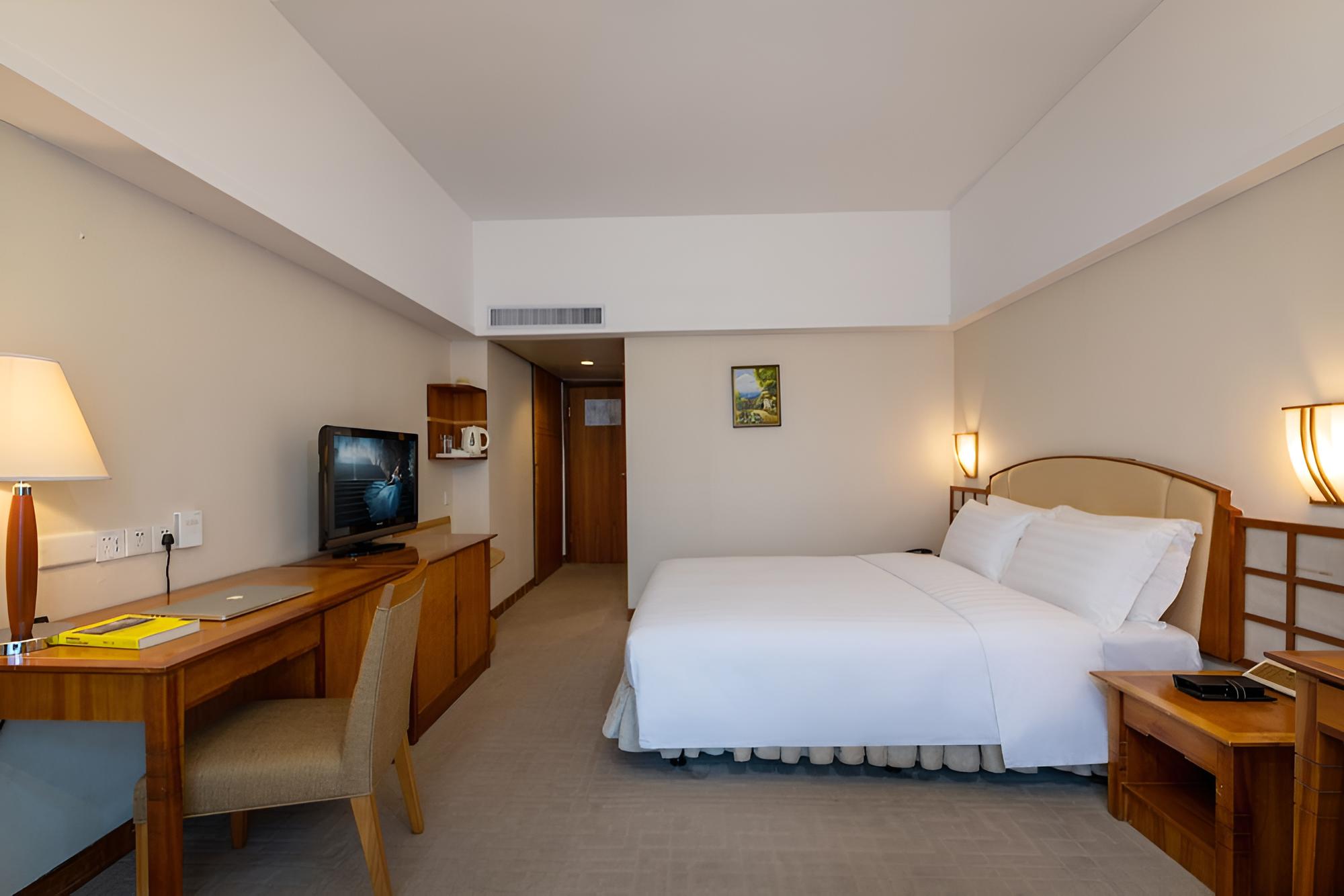 Standard   King  Bed - Photo 1