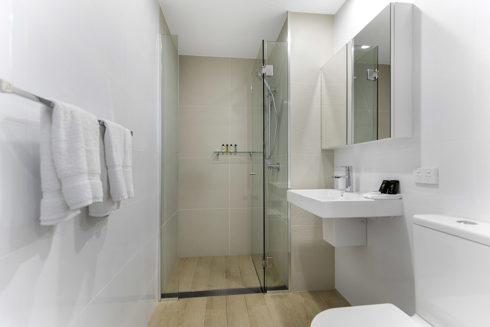 One Bedroom Studio Apartment with no Views photo 2
