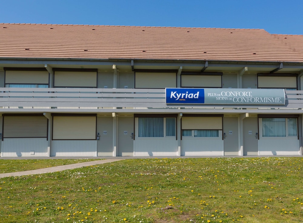 Standard Room, 2 Twin Beds - Photo 9