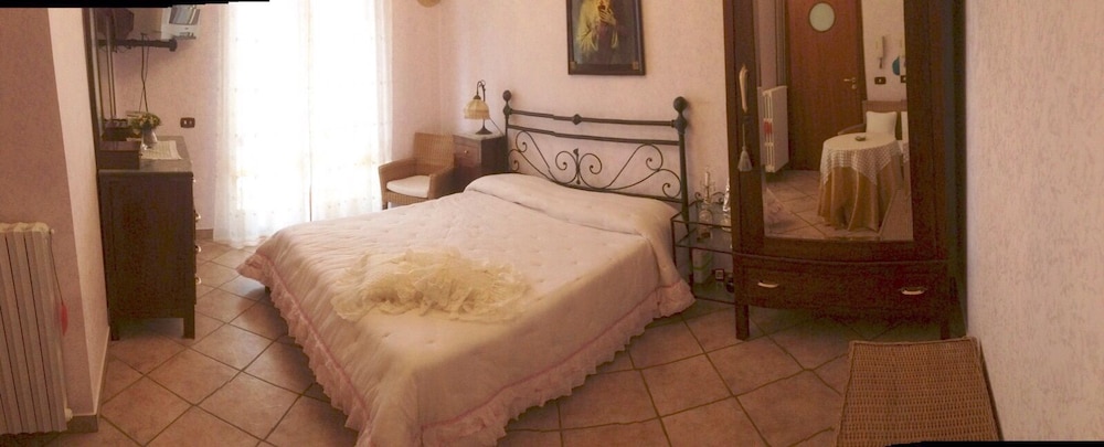 Double Room, Shared Bathroom