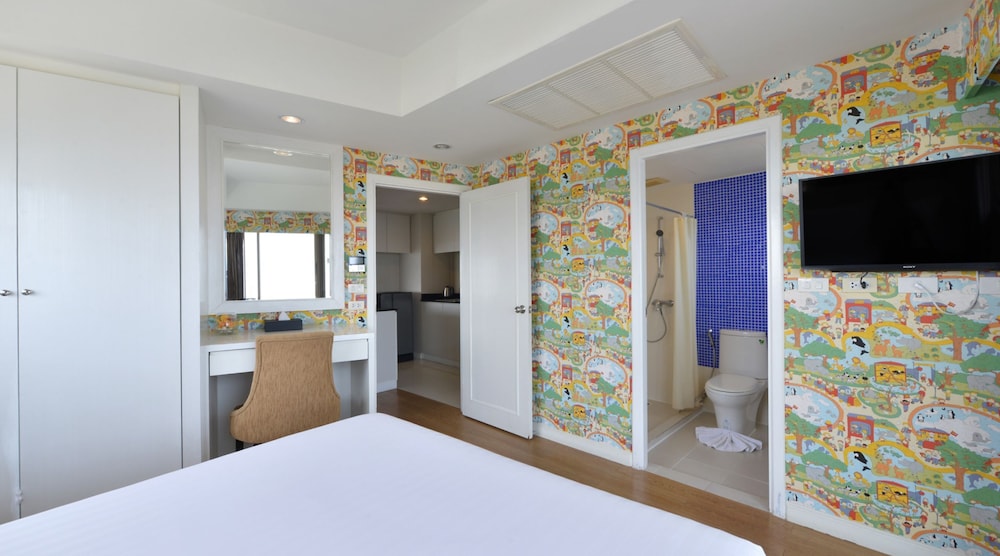 room photo