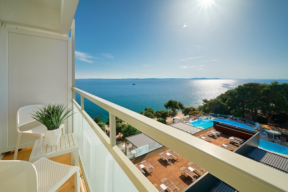 Premium Double Room, Balcony, Sea View (2+1) - Photo 5