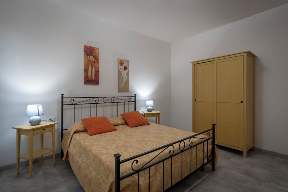 Superior Apartment, 1 Bedroom, Patio, Garden View