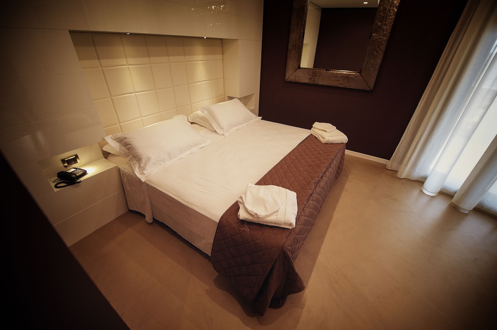 Exclusive Suite, Terrace, Poolside photo 2