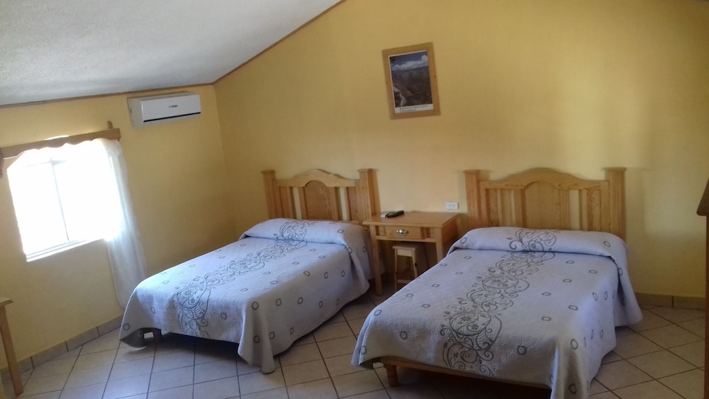 Classic Room, 2 Double Beds, Non Smoking