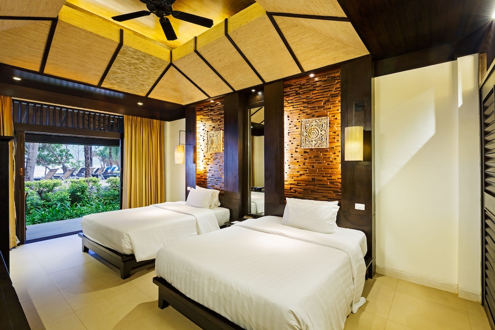 Deluxe Room, Sea View - Photo 3