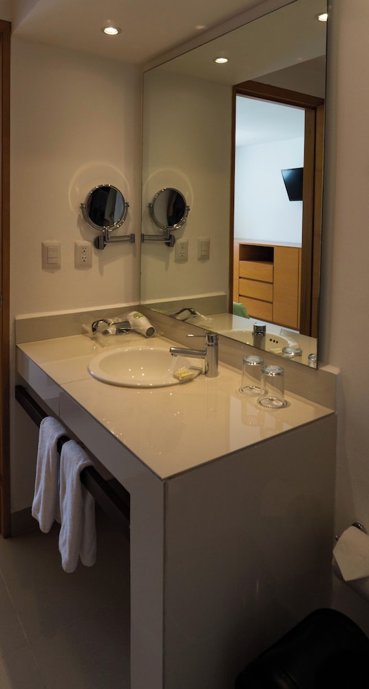 Standard Room - Photo 5