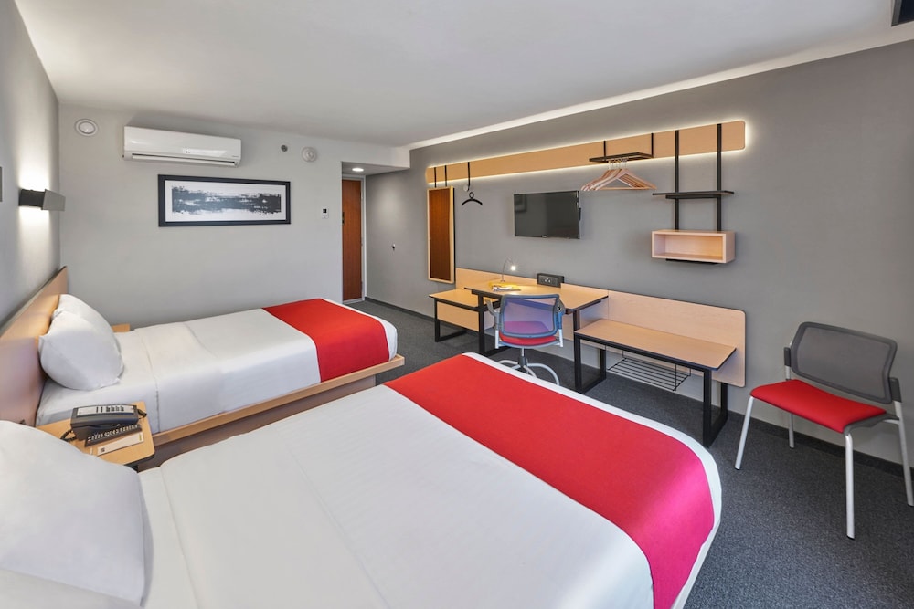 Room, 2 Double Beds photo 1