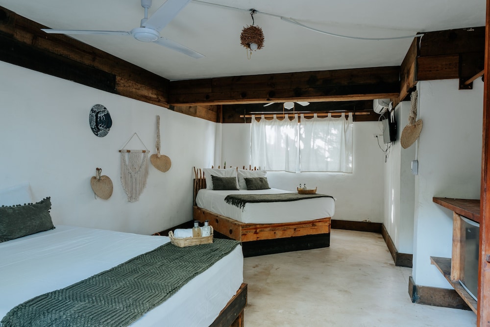 Deluxe Quadruple Room