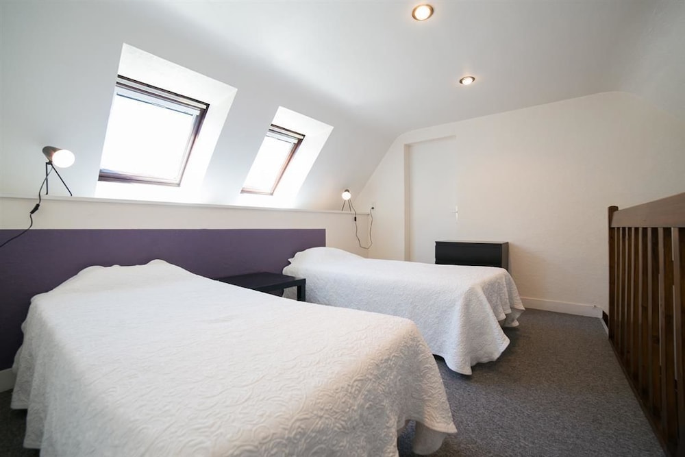 Standard Quadruple Room, 3 Bedrooms photo 3