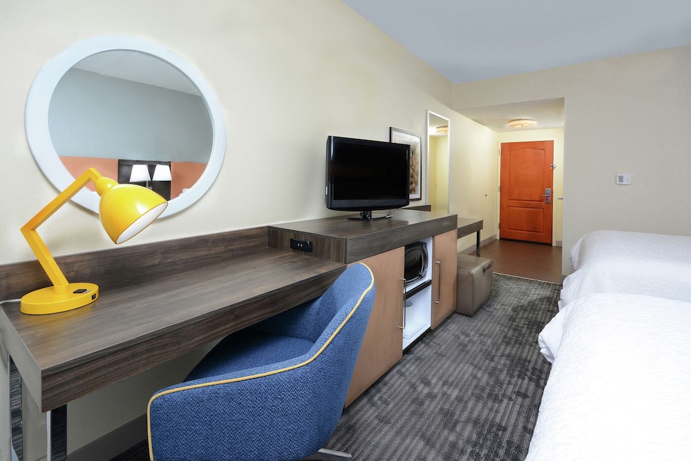 Room, 2 Queen Beds, Non Smoking - Photo 3
