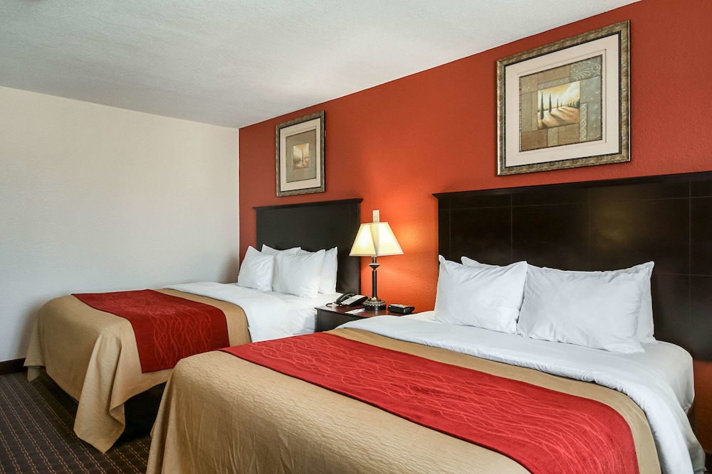 Standard Room, 2 Queen Beds, Non Smoking - Photo 3