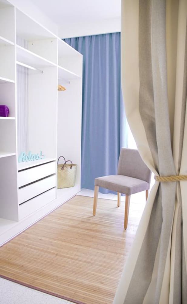 Deluxe Double Room, Balcony - Photo 6