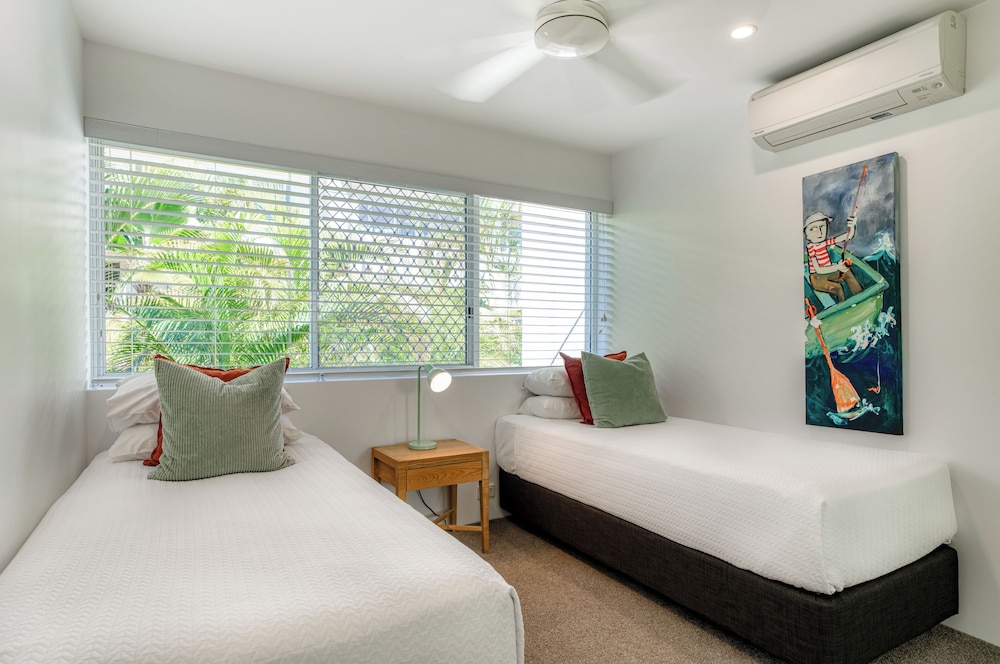 Two Bedroom Luxury Ocean View photo 3