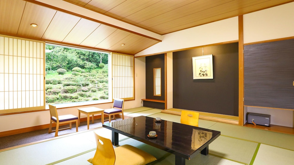Standard Japanese-Style Room with 10 Tatami Mats - Indoor Bath - Non-Smoking