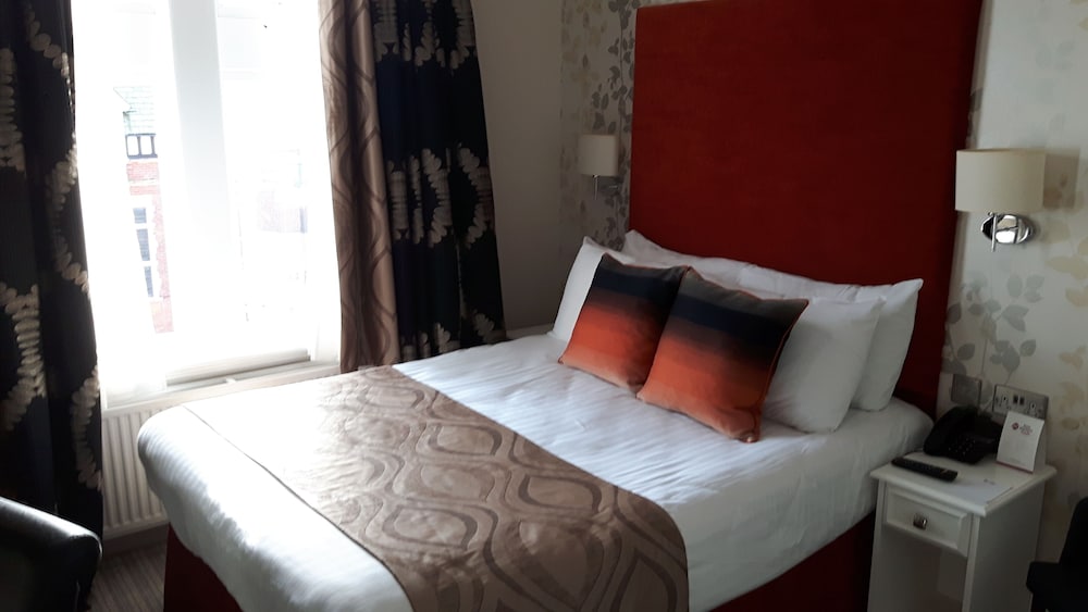 Standard Room, 1 Double Bed, Non Smoking (Cozy Room;Small Room) - Photo 2