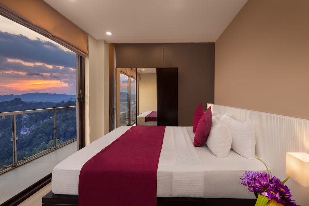 Presidential Suite photo 3