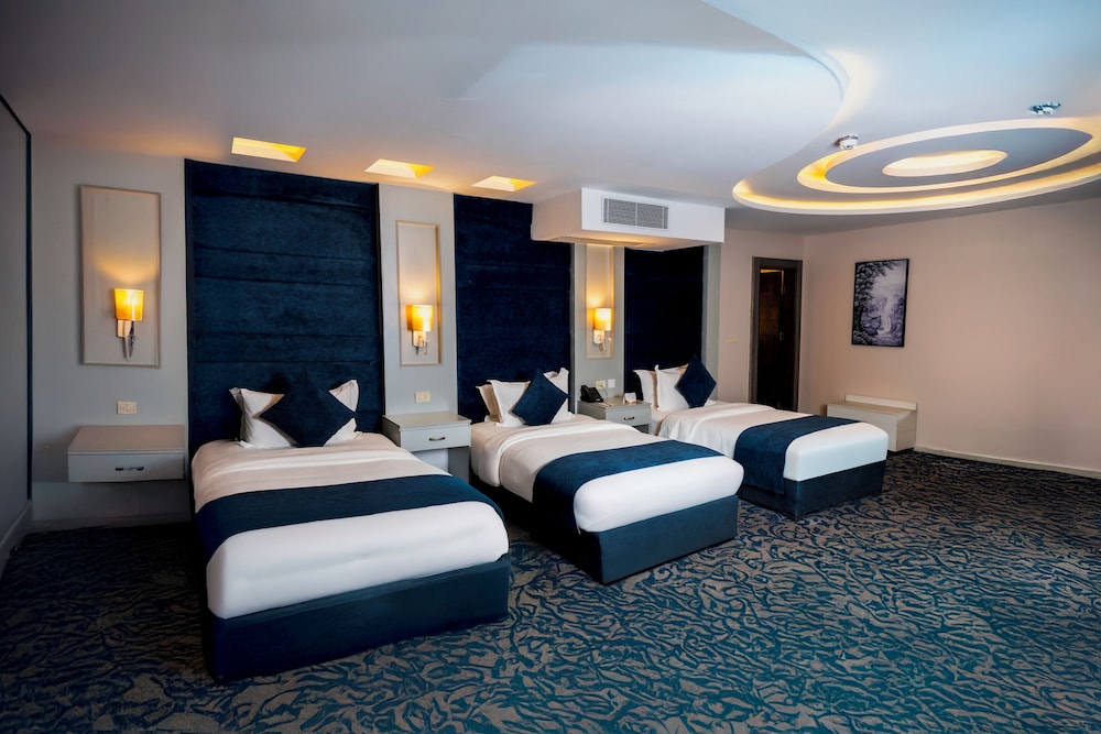 Triple Room - Photo 2