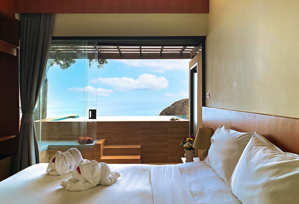 Family Pool Suite photo 3