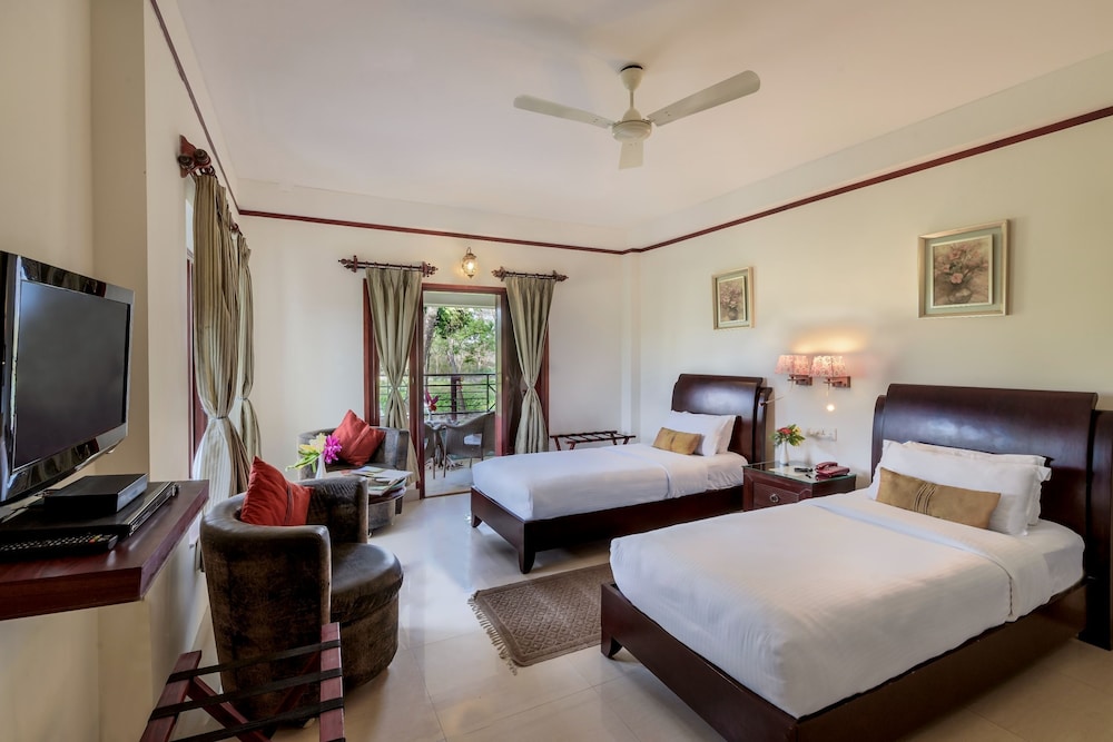 Premium Twin Room - Photo 6