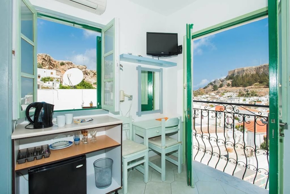 Economy Studio (French Balcony)