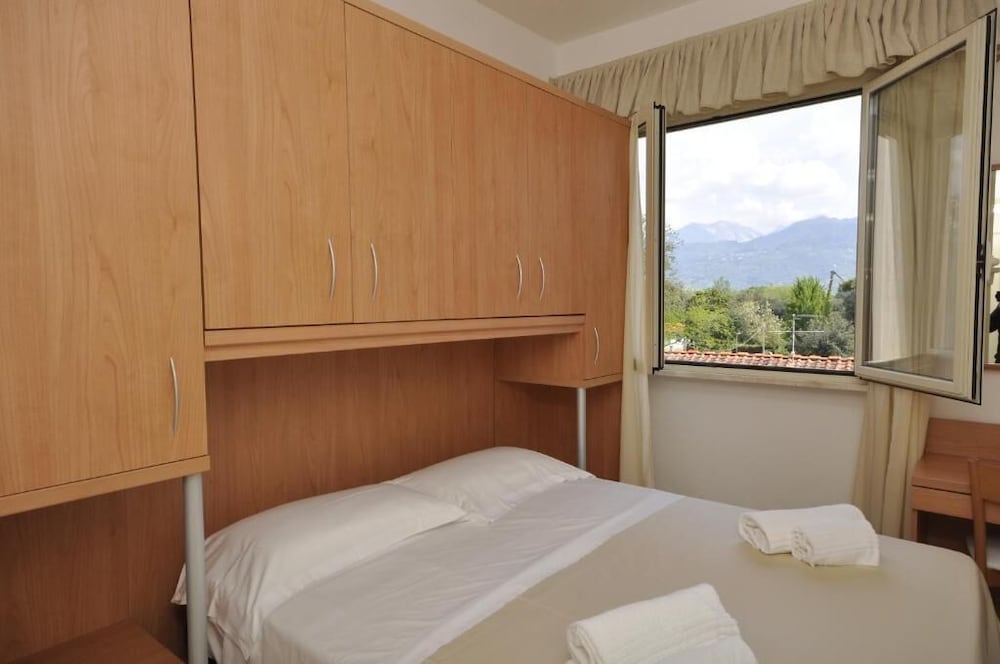 Deluxe Quadruple Room photo 2