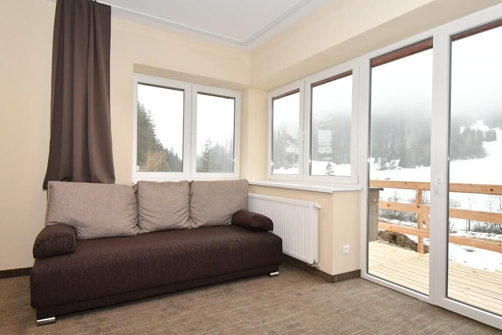Family Room photo 1