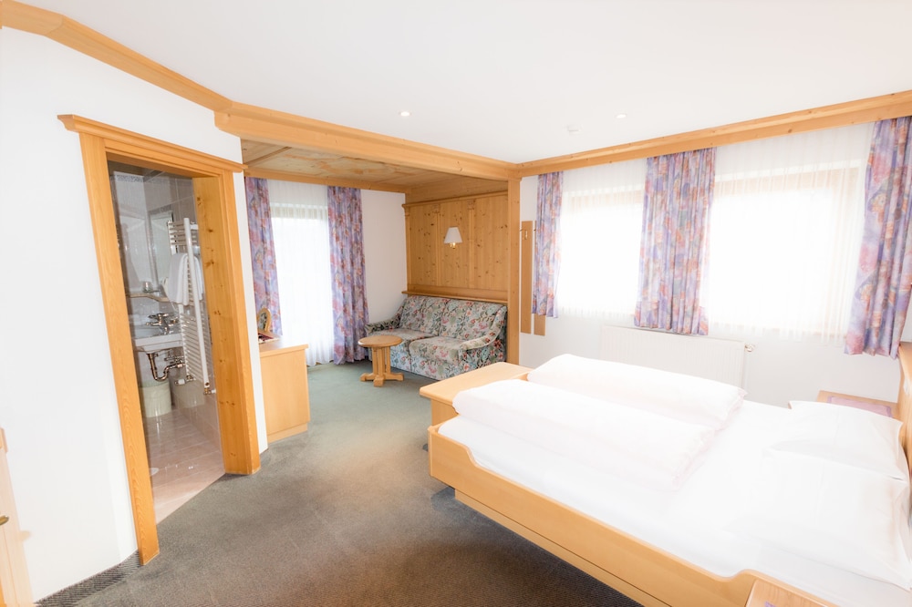 Double Room, Mountain View photo 2