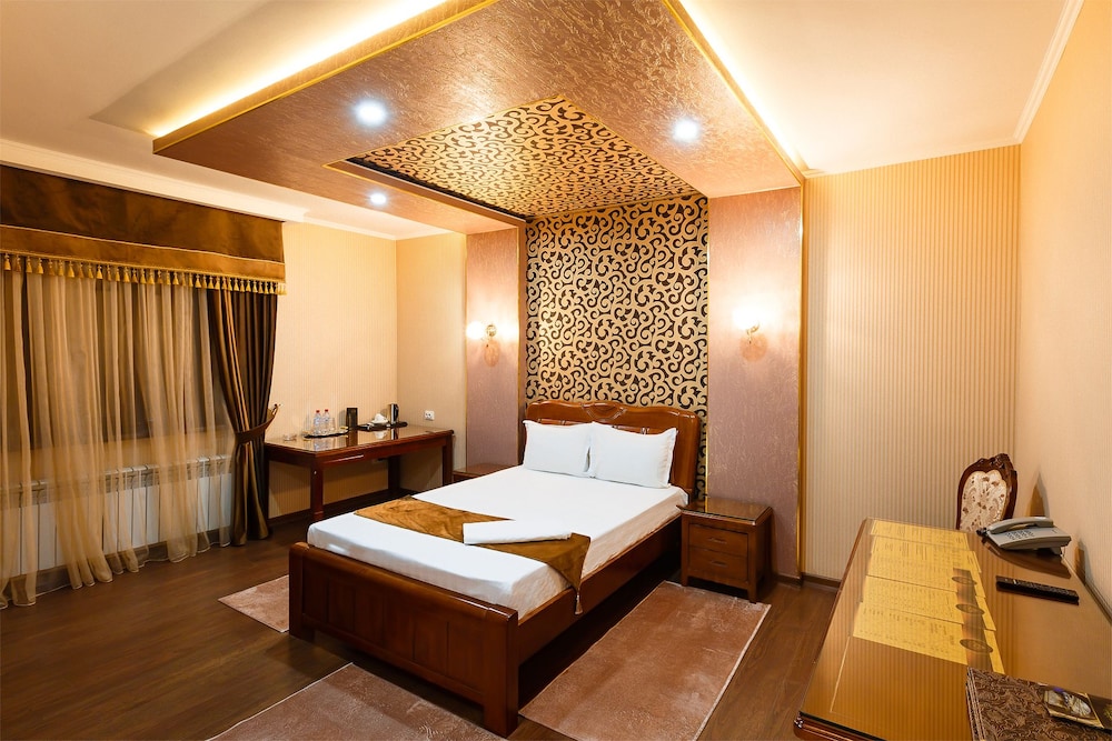 Luxury Room, Fireplace photo 1