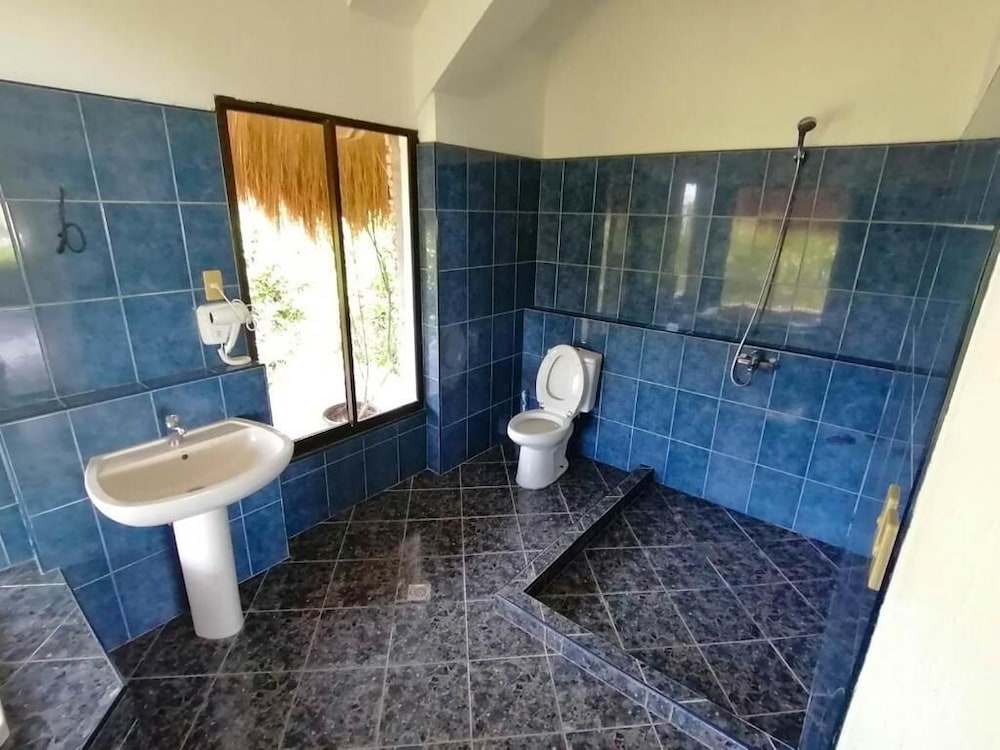 Honeymoon Suite, Ocean View - Photo 4