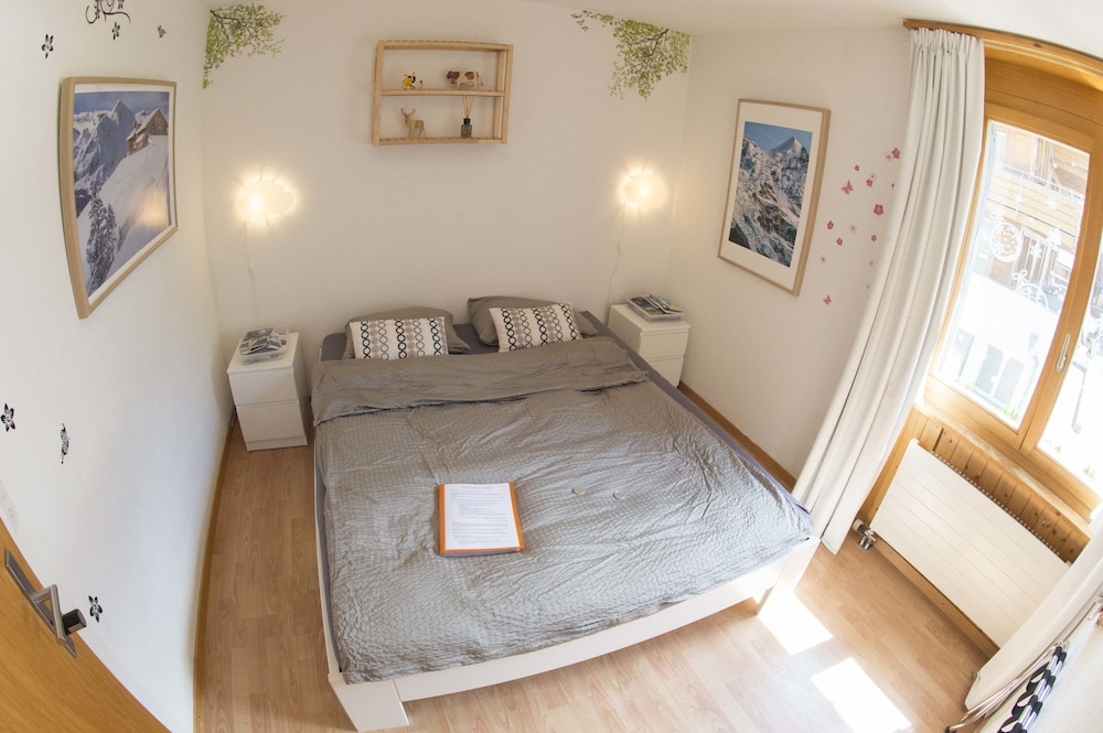 Family Apartment, 2 Bedrooms, Mountain View photo 3