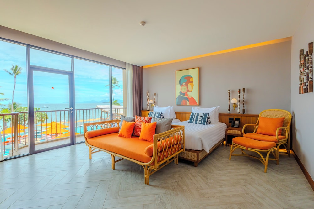 Grand Twin Room, Sea View photo 1