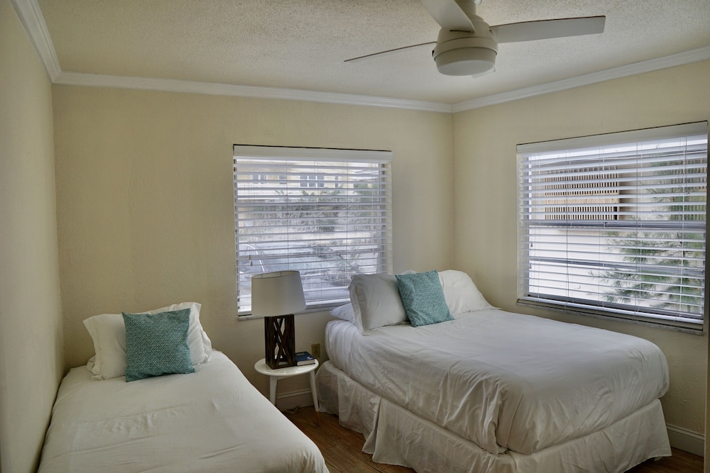 Suite, 2 Bedrooms (Gulf Side) photo 2