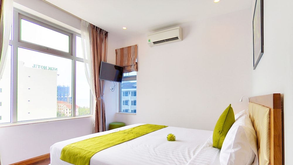 Deluxe Double or Twin Room, City View - Photo 10