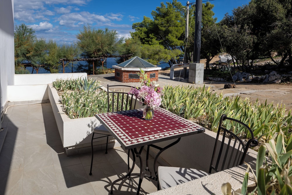 Triple Room, Balcony, Garden View photo 3