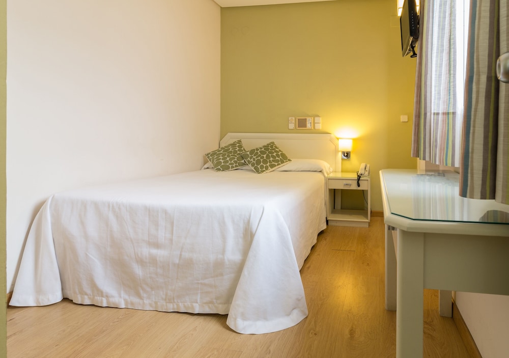 Basic Room - Photo 1