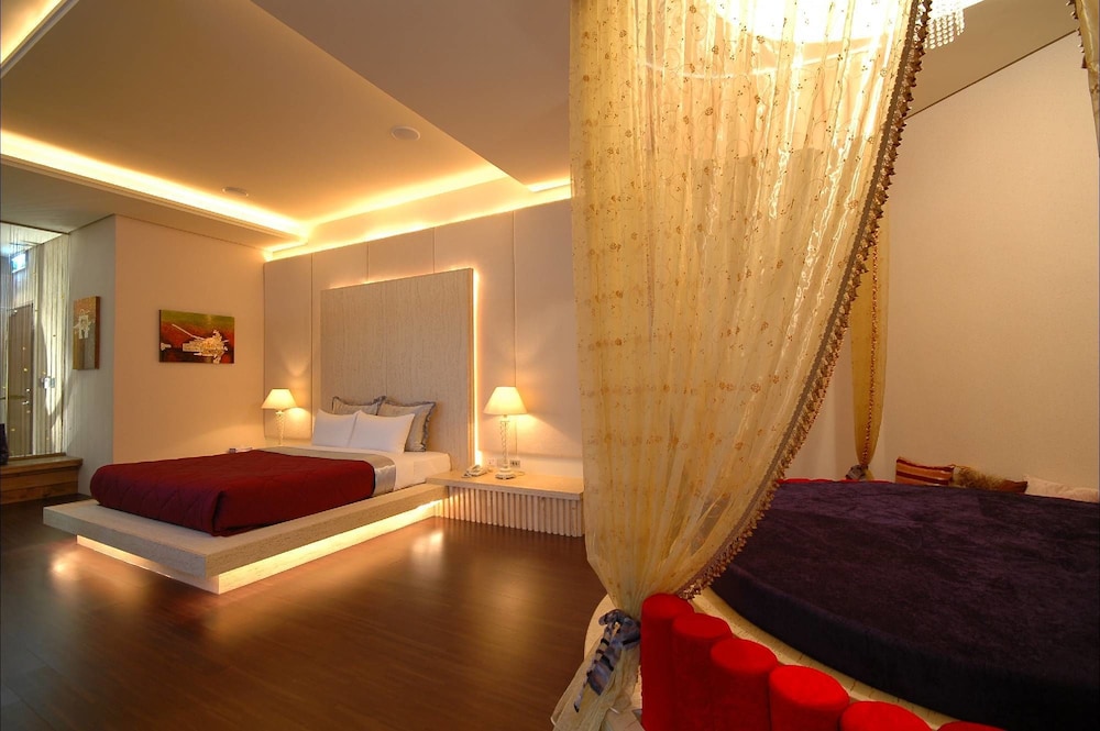 Deluxe Double Room photo 3