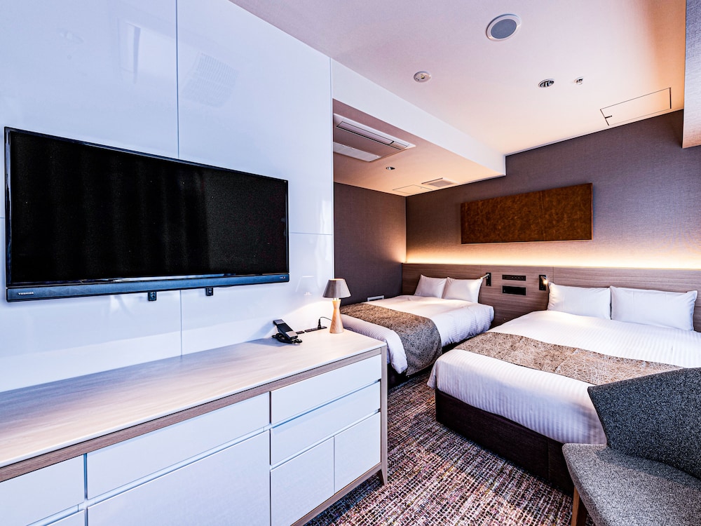 Deluxe Twin Room, Non Smoking (Separate breakfast charge for 0-6yrs) photo 1