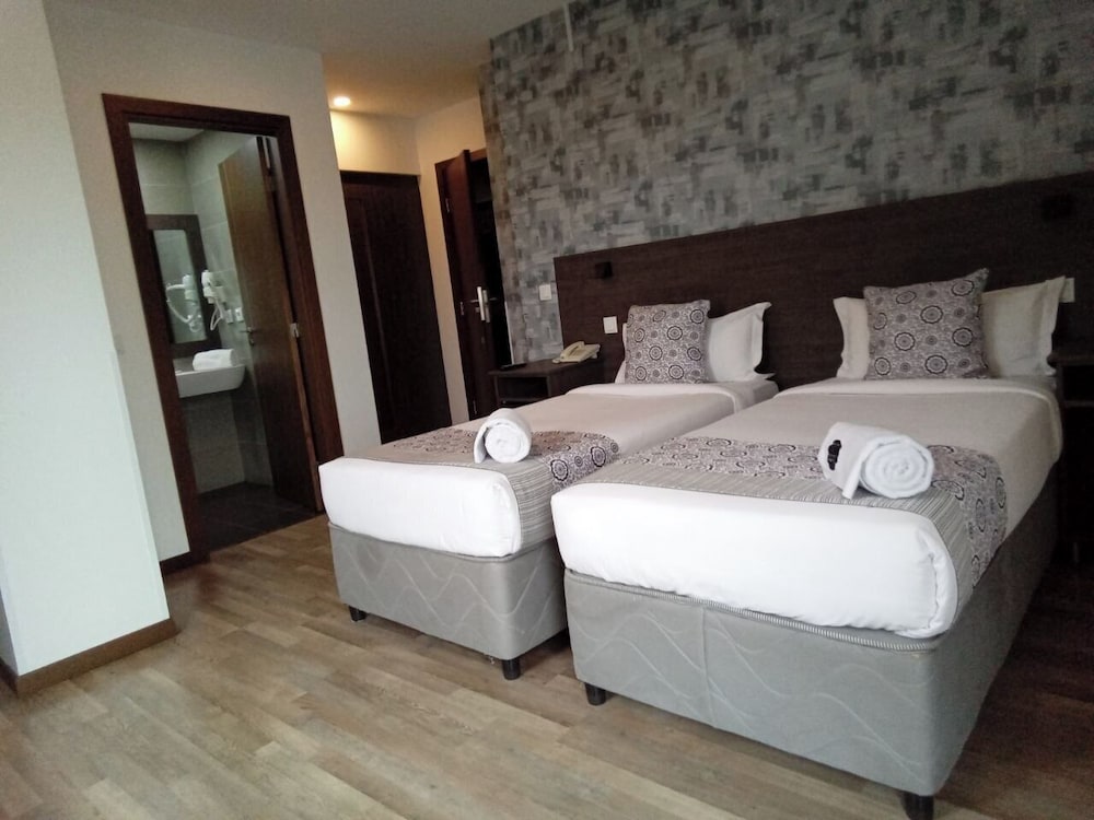 House (2 Bedrooms) photo 2