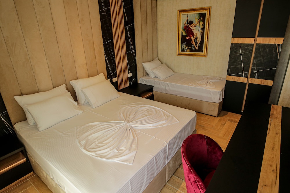Deluxe Triple Room photo 1