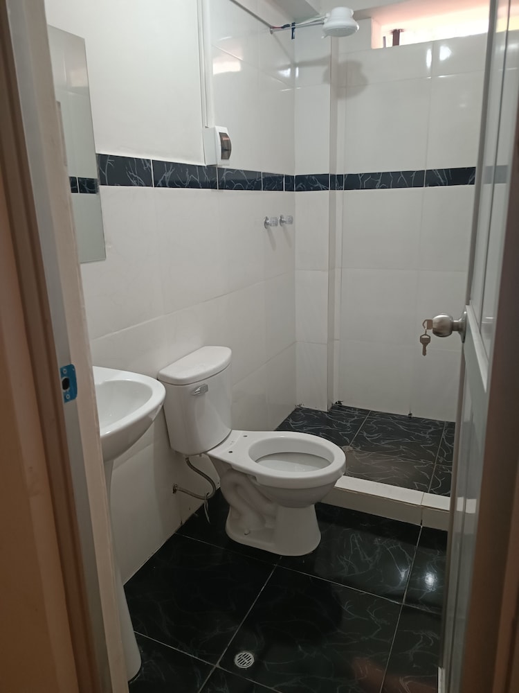 Basic Triple Room photo 2