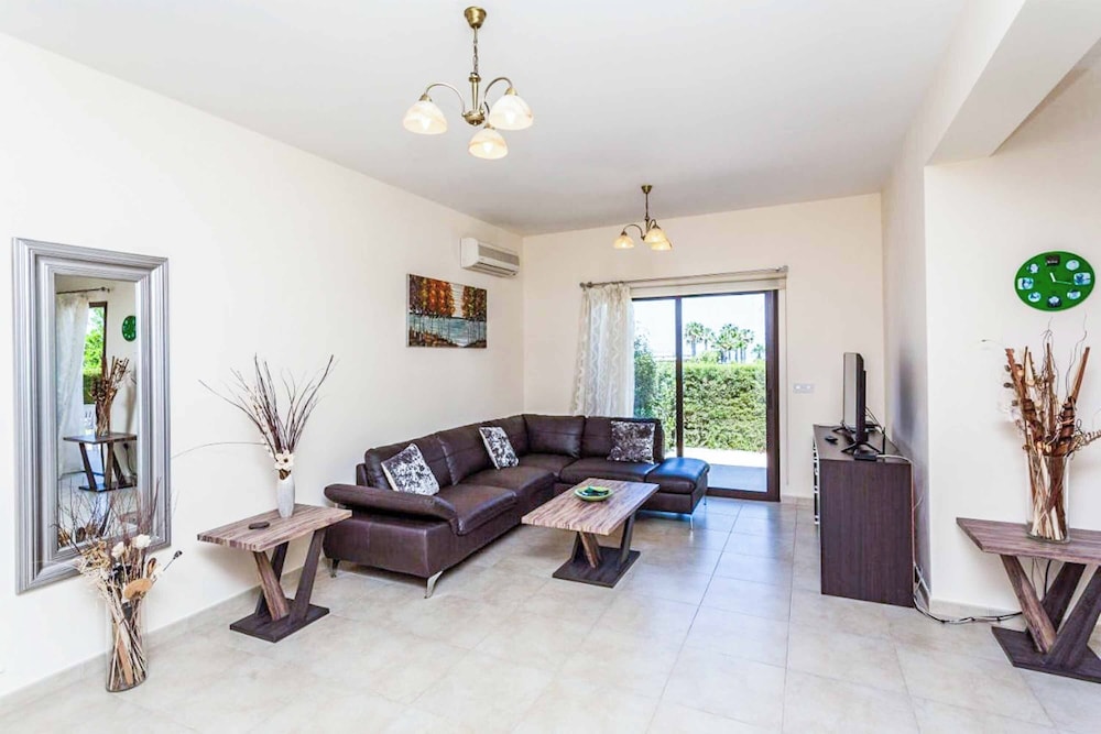 Villa (3 Bedrooms) photo 2