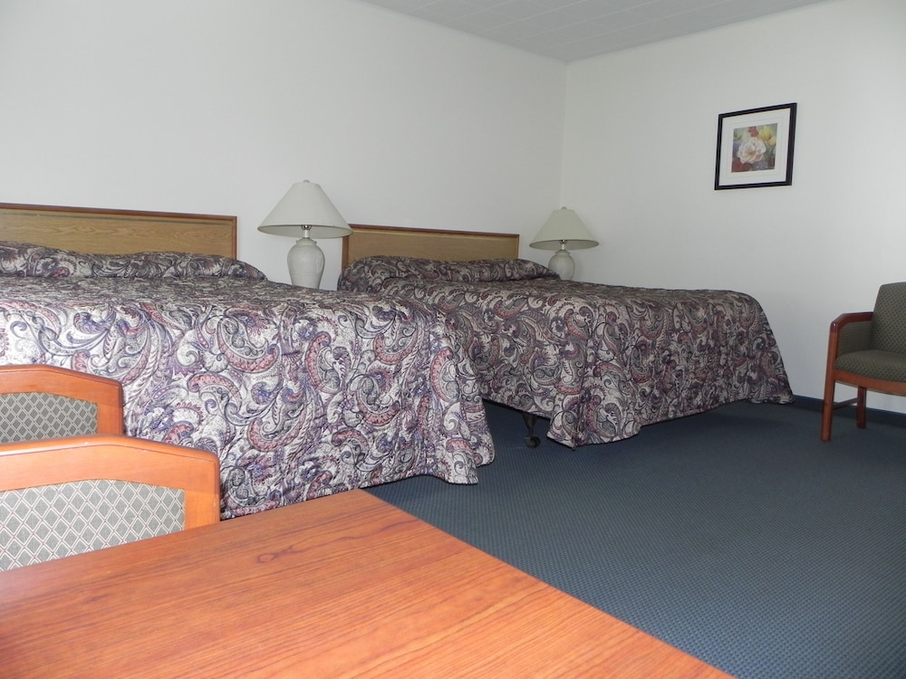 Standard Room, 2 Queen Beds photo 1