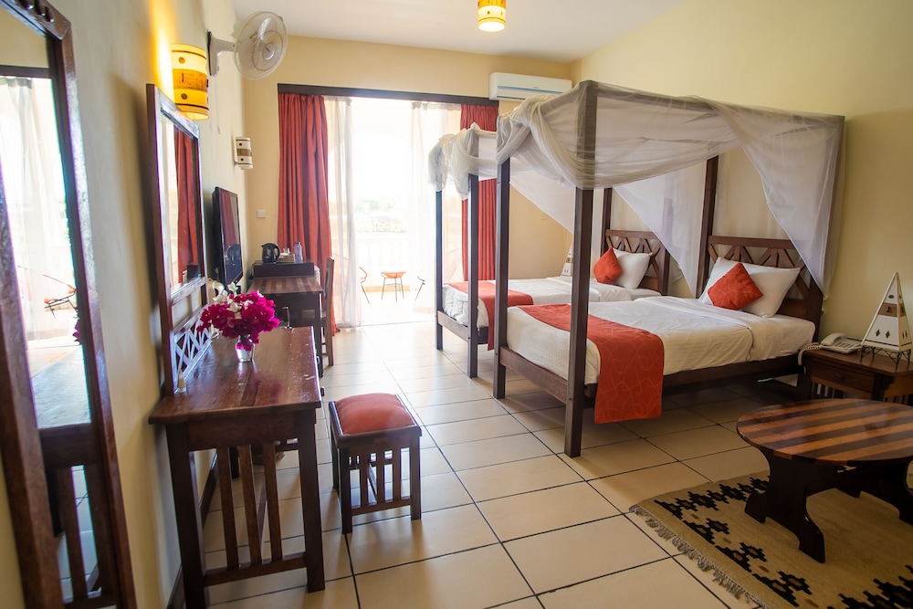 Twin Room, Garden View